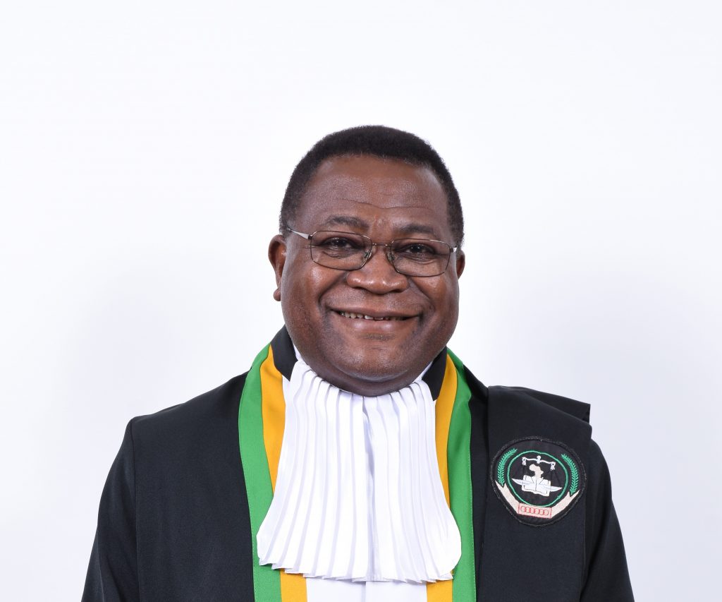 Juiz Blaise Tchikaya - República do Congo
